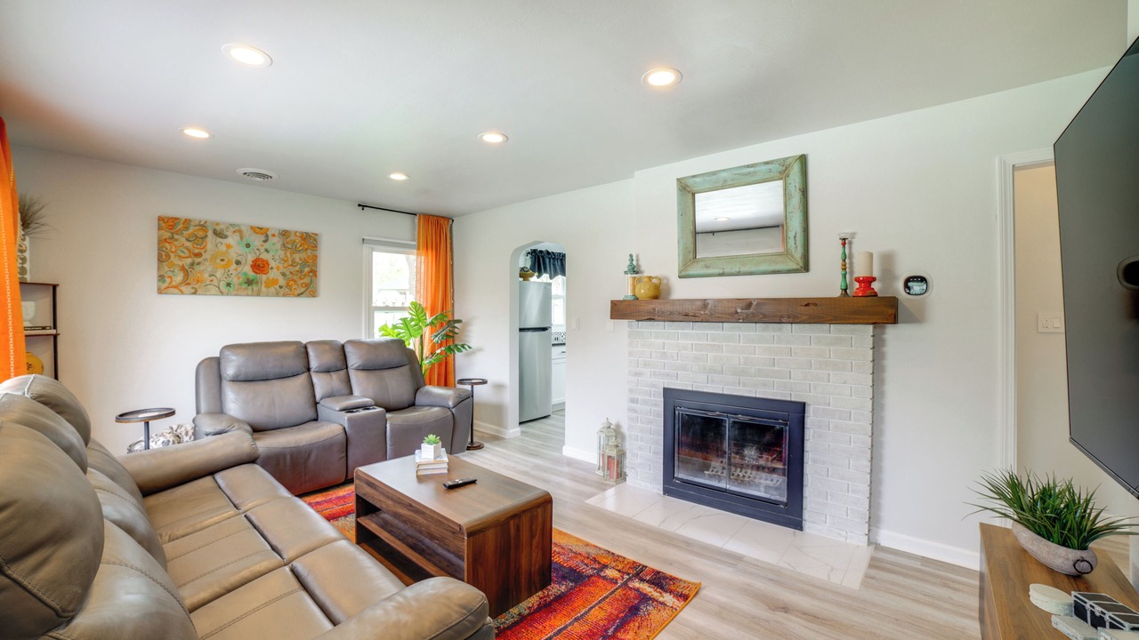 Photo of Livingroom in La Porte