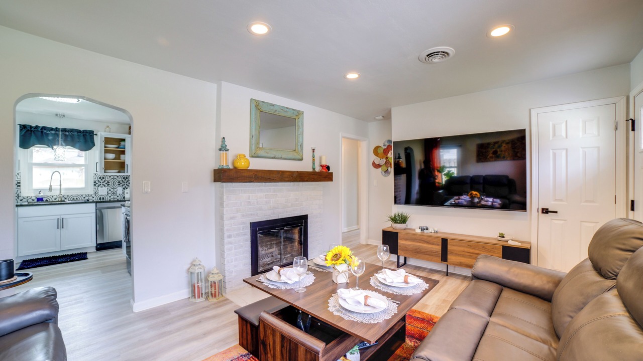 Photo of Livingroom in La Porte