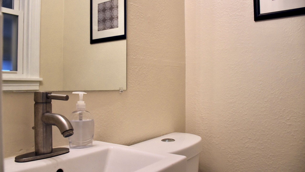 Photo of Bathroom in Tower Homes