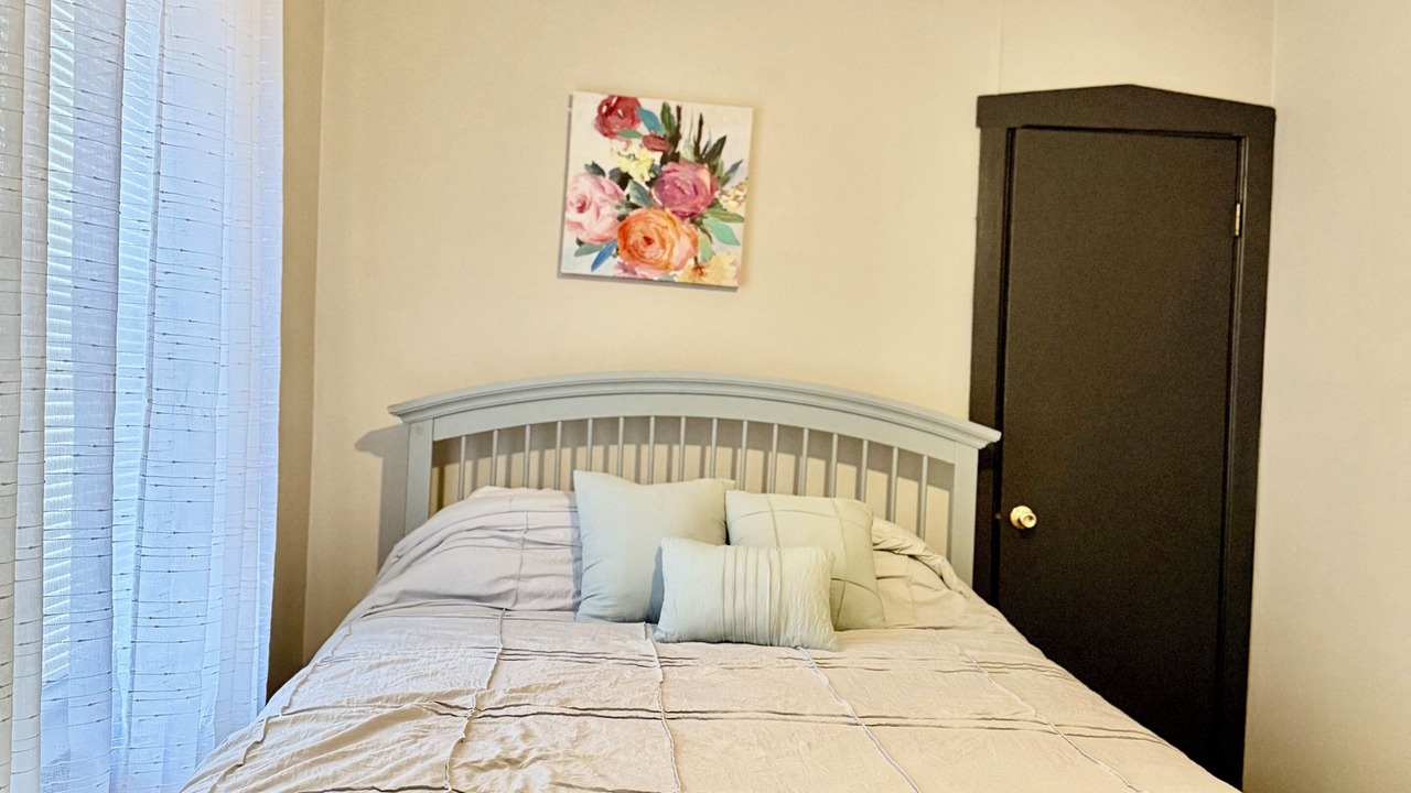 Photo of Bedroom in Gage Park
