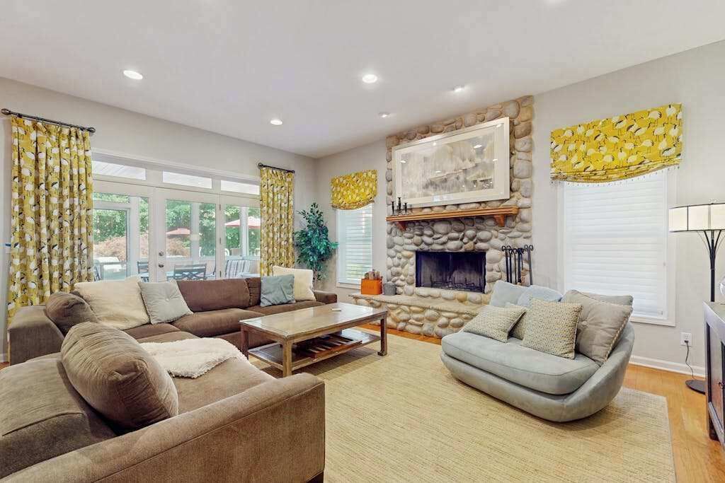 Photo of Livingroom in Grand Beach