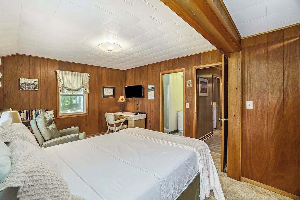Photo of Bedroom in Honor