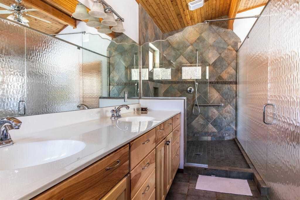 Photo of Bathroom in Harbert