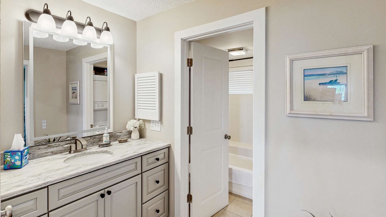 Photo of Bathroom in Maple City
