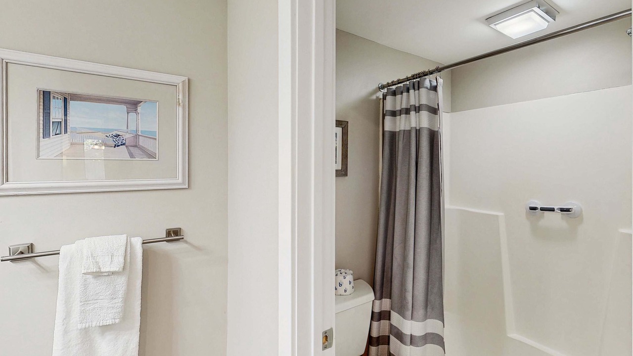 Photo of Bathroom in Maple City