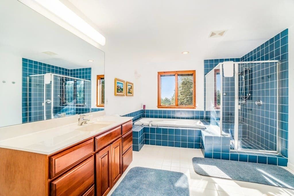 Photo of Bathroom in Arcadia