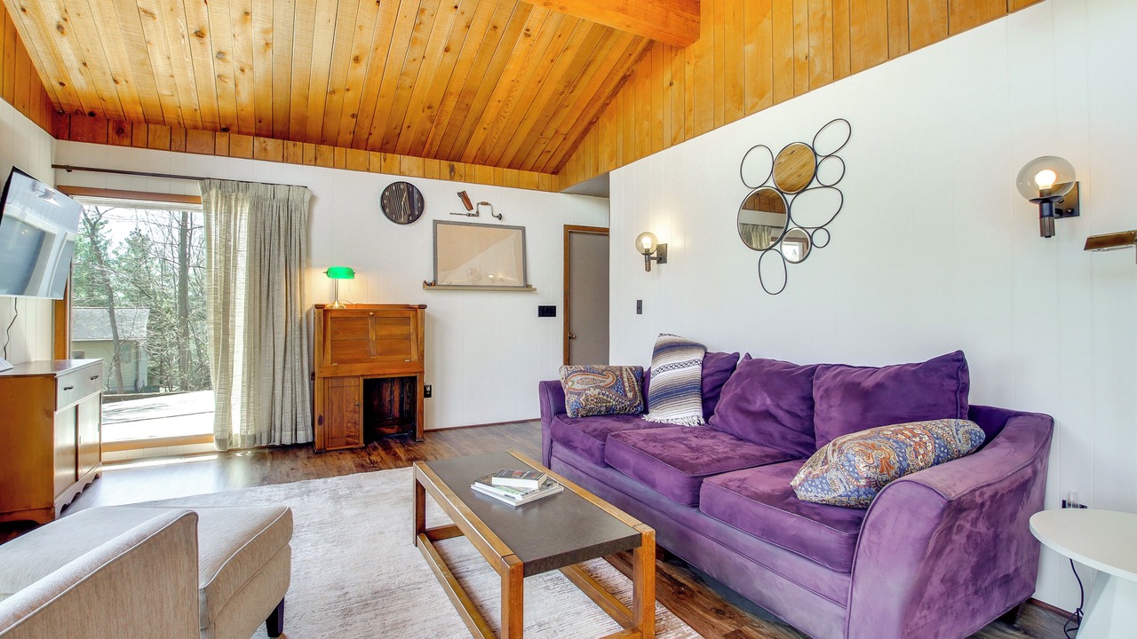 Photo of Livingroom in Plymouth