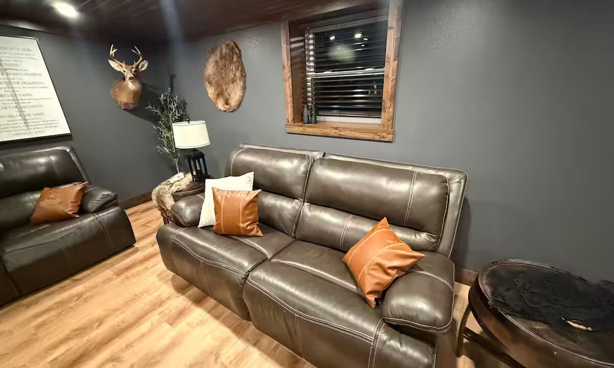 Photo of Livingroom in Sullivan