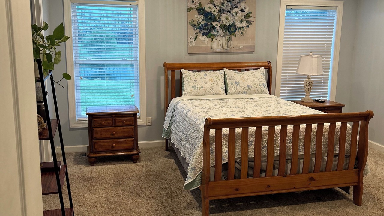 Photo of Bedroom in Nauvoo
