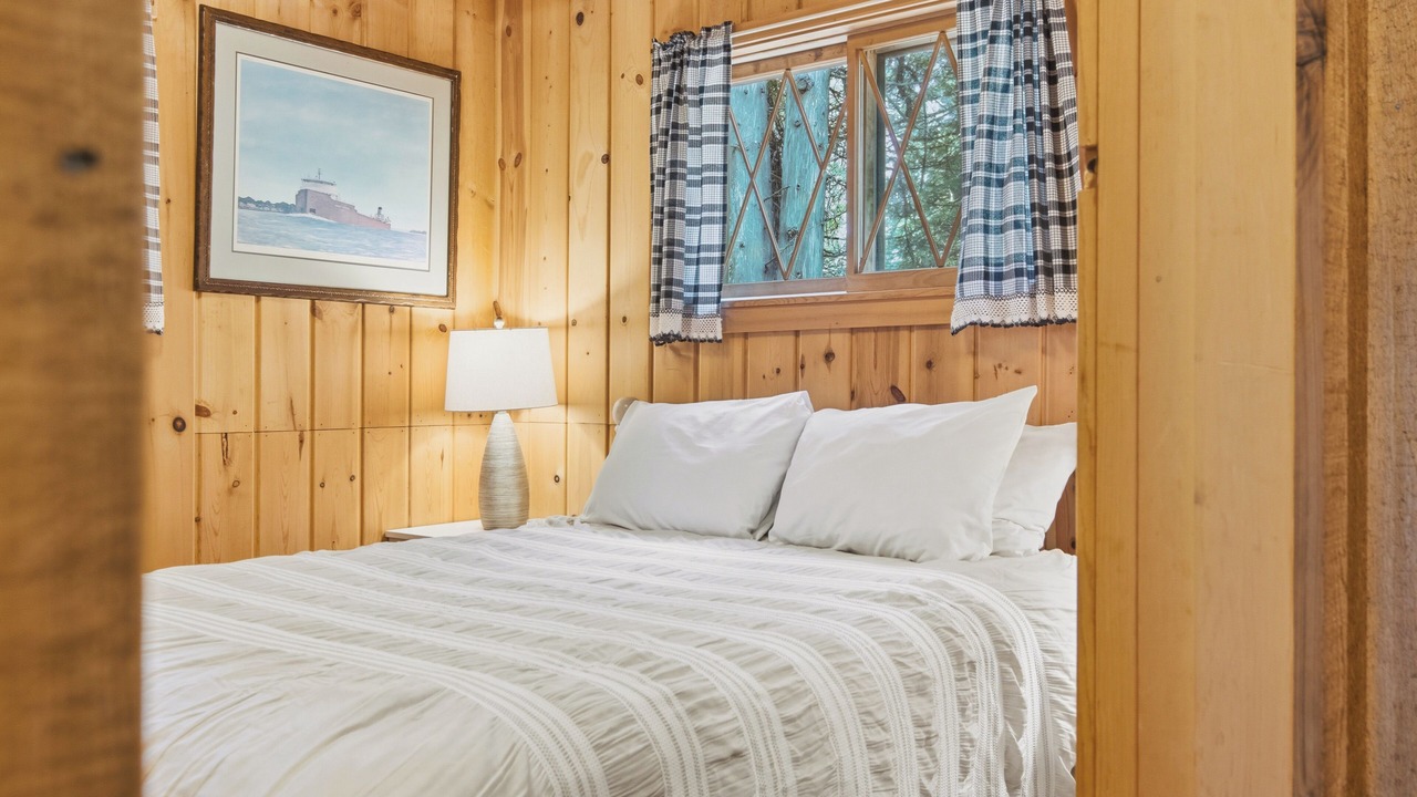 Photo of Bedroom in Charlevoix