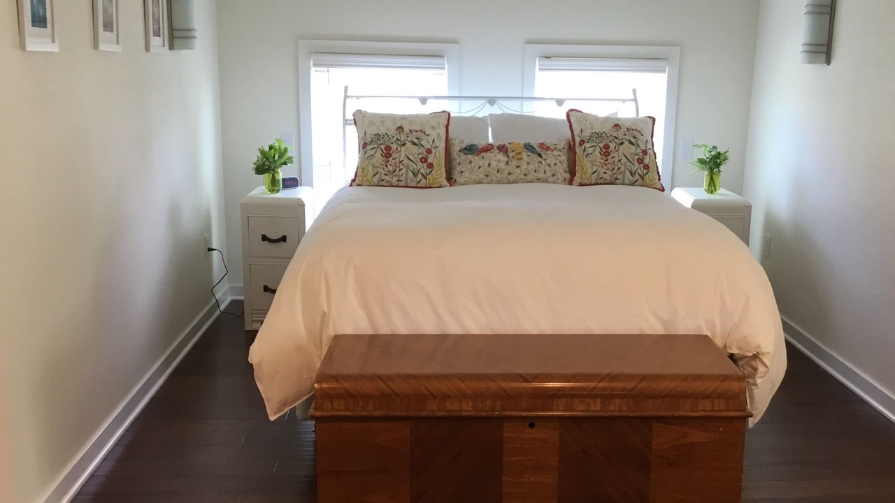 Photo of Bedroom in Port Washington