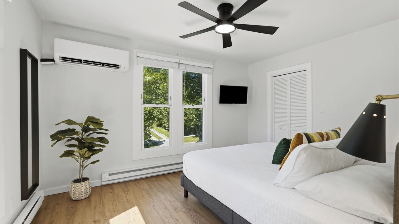 Photo of Bedroom in Ypsilanti