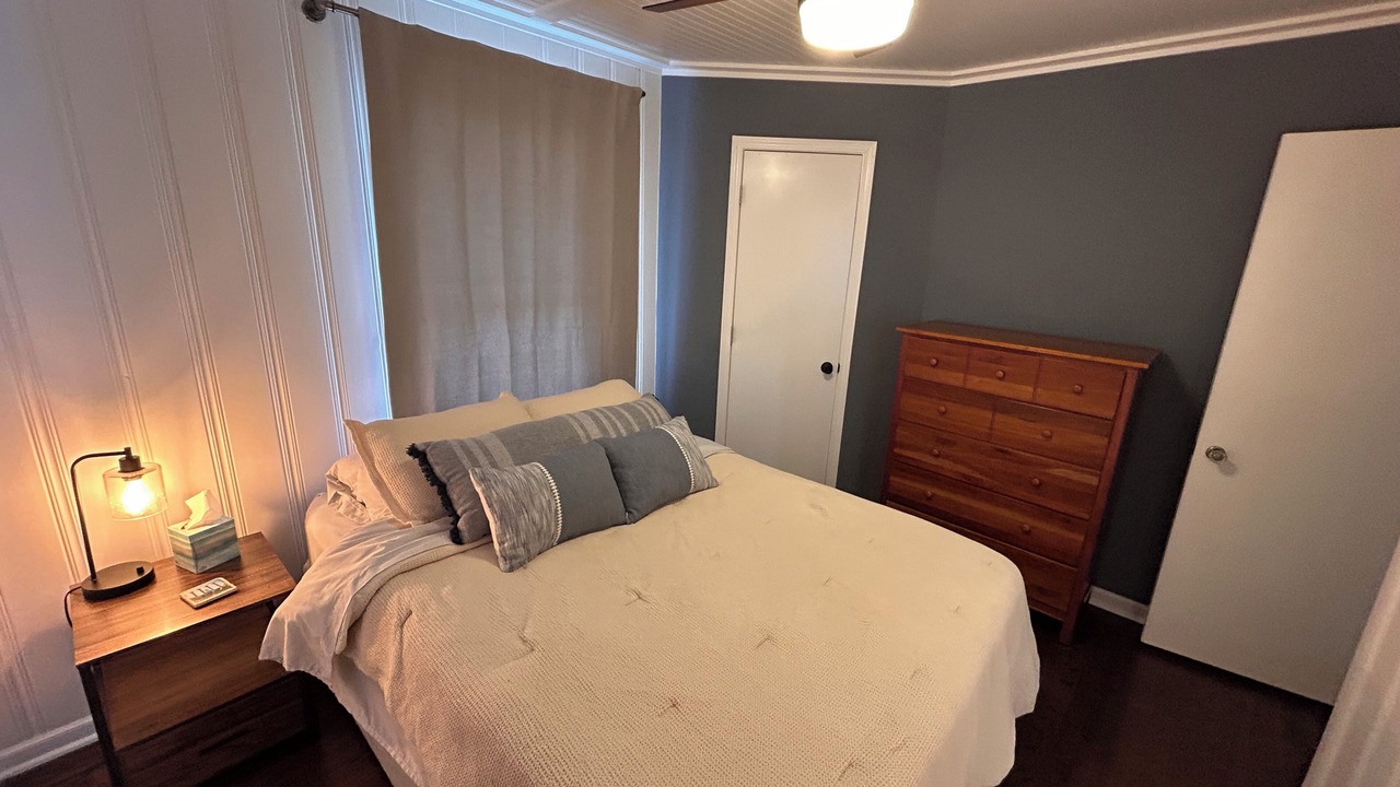 Photo of Bedroom in South Kansas City