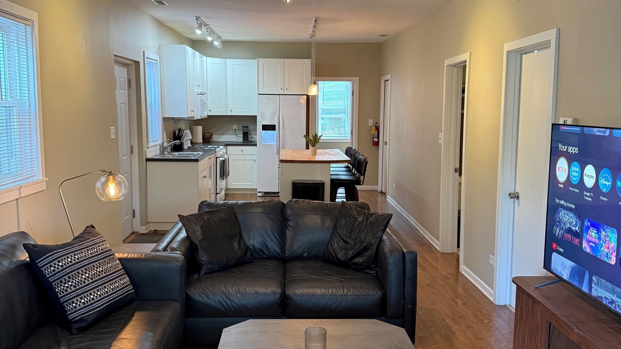 Photo of Livingroom in Lower West Side