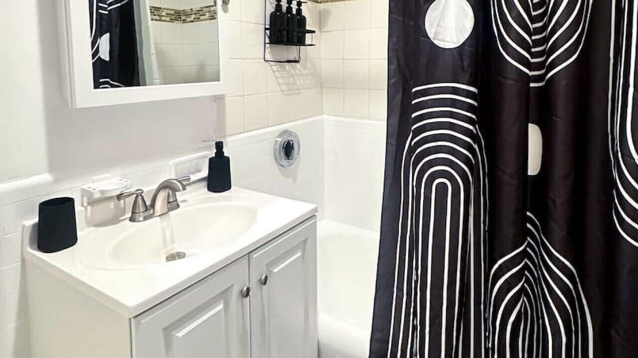 Photo of Bathroom in Oak Park
