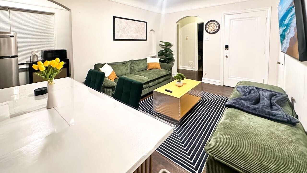 Photo of Livingroom in Oak Park