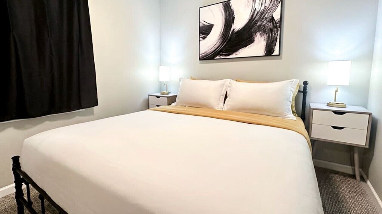 Photo of Bedroom in Forest Park