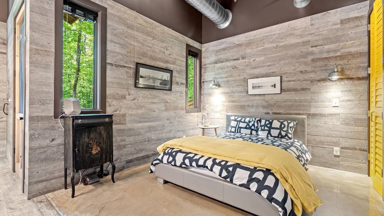 Photo of Bedroom in Fennville