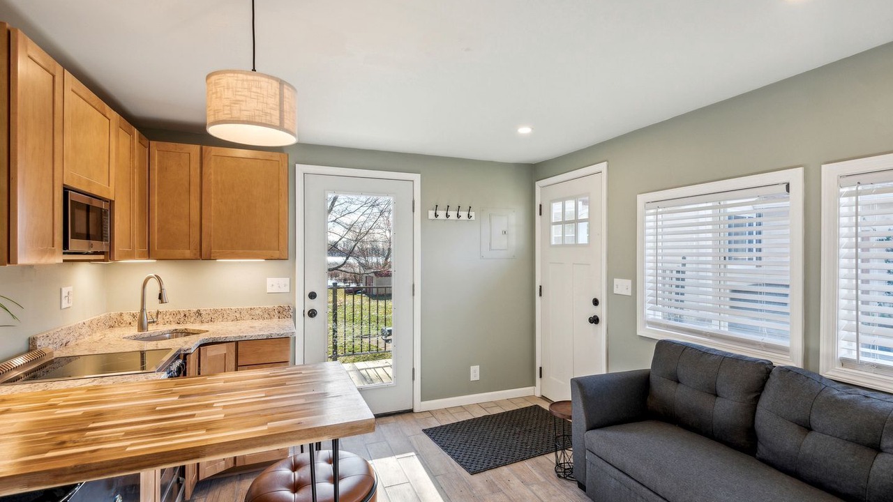 Photo of Livingroom in Kalamazoo