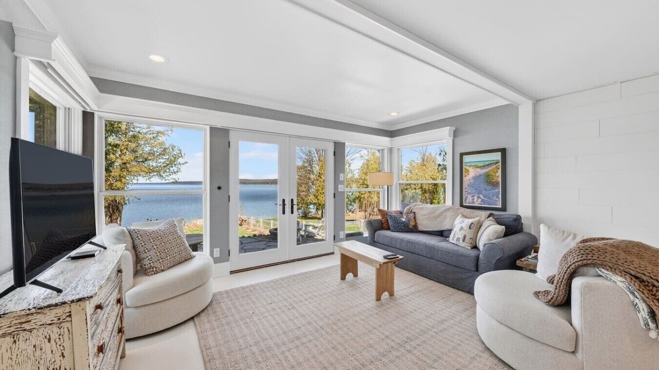 Photo of Livingroom in Beulah