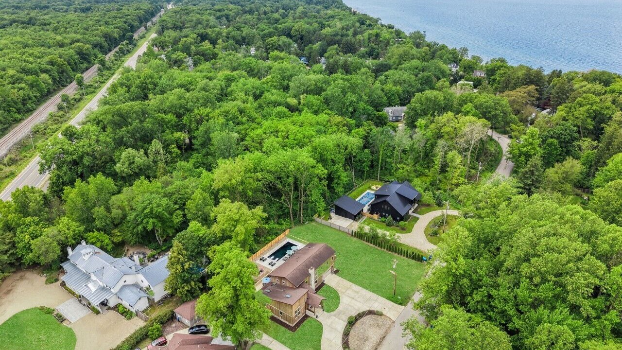 Photo of Outdoor in Lakeside