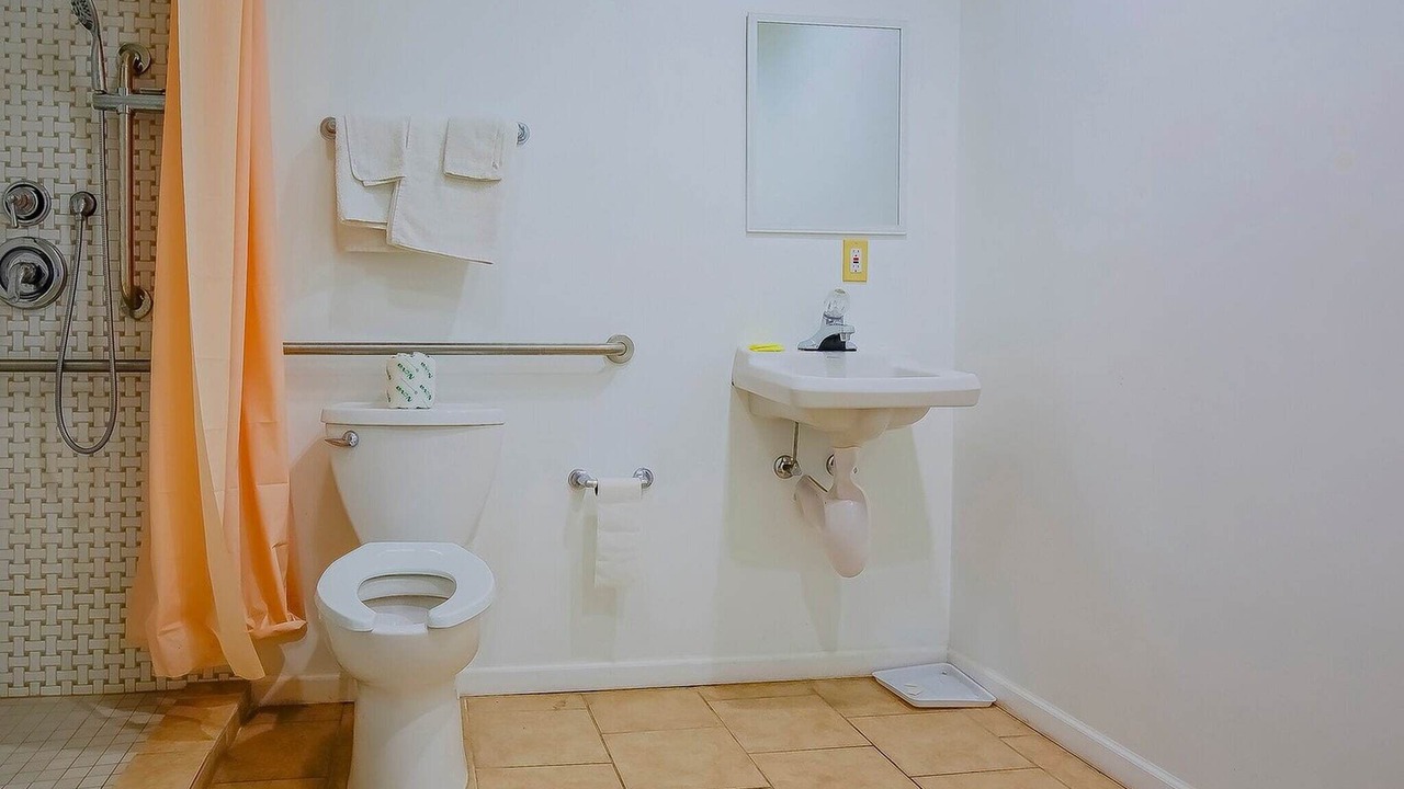 Photo of Bathroom in Markham