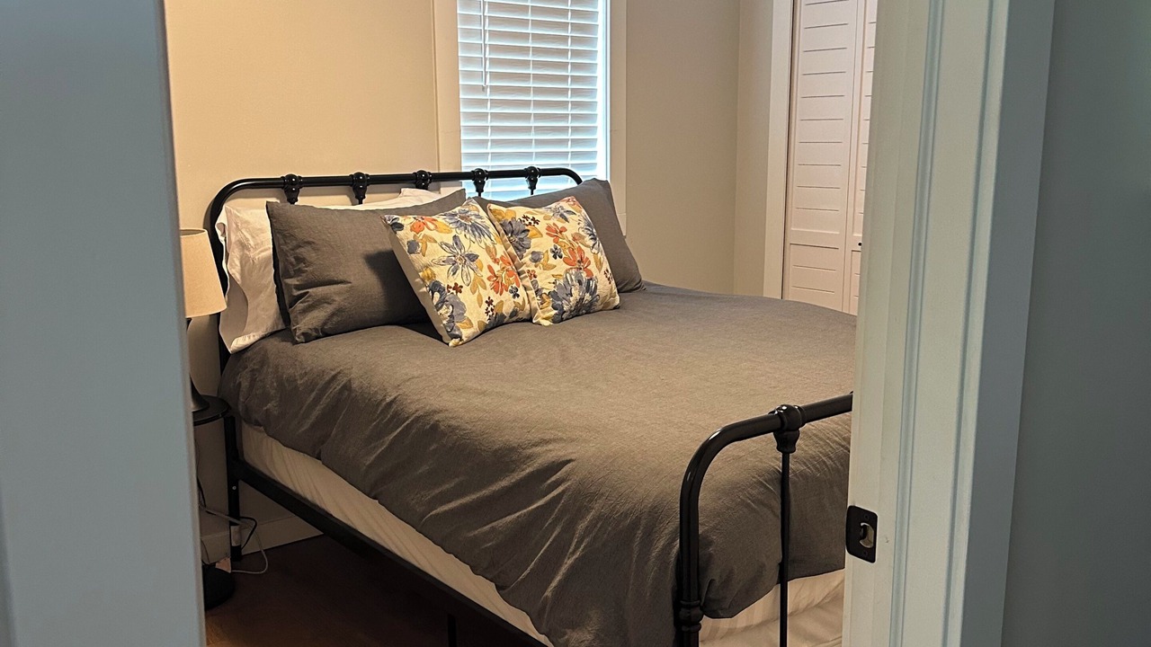 Photo of Bedroom in Walled Lake