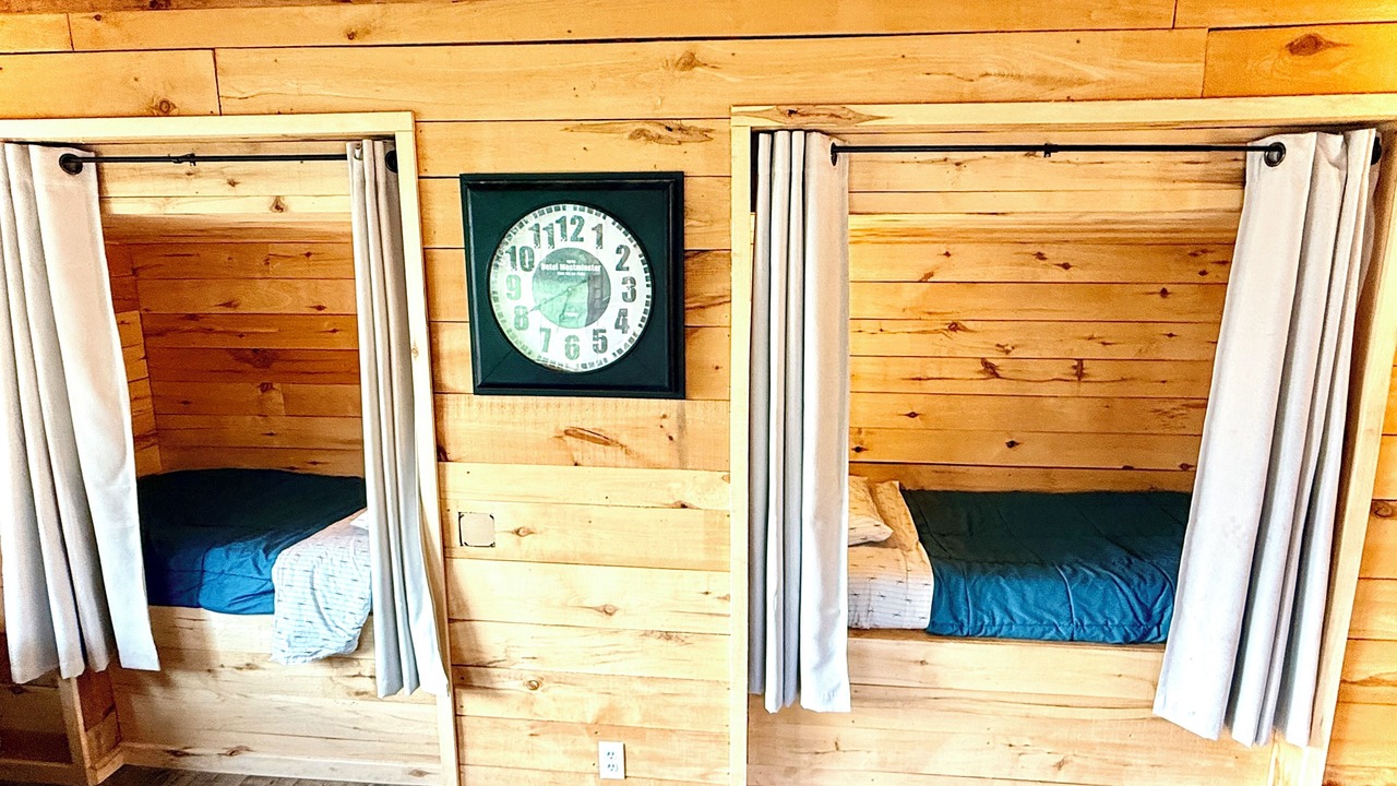 Photo of Bedroom in Goodman