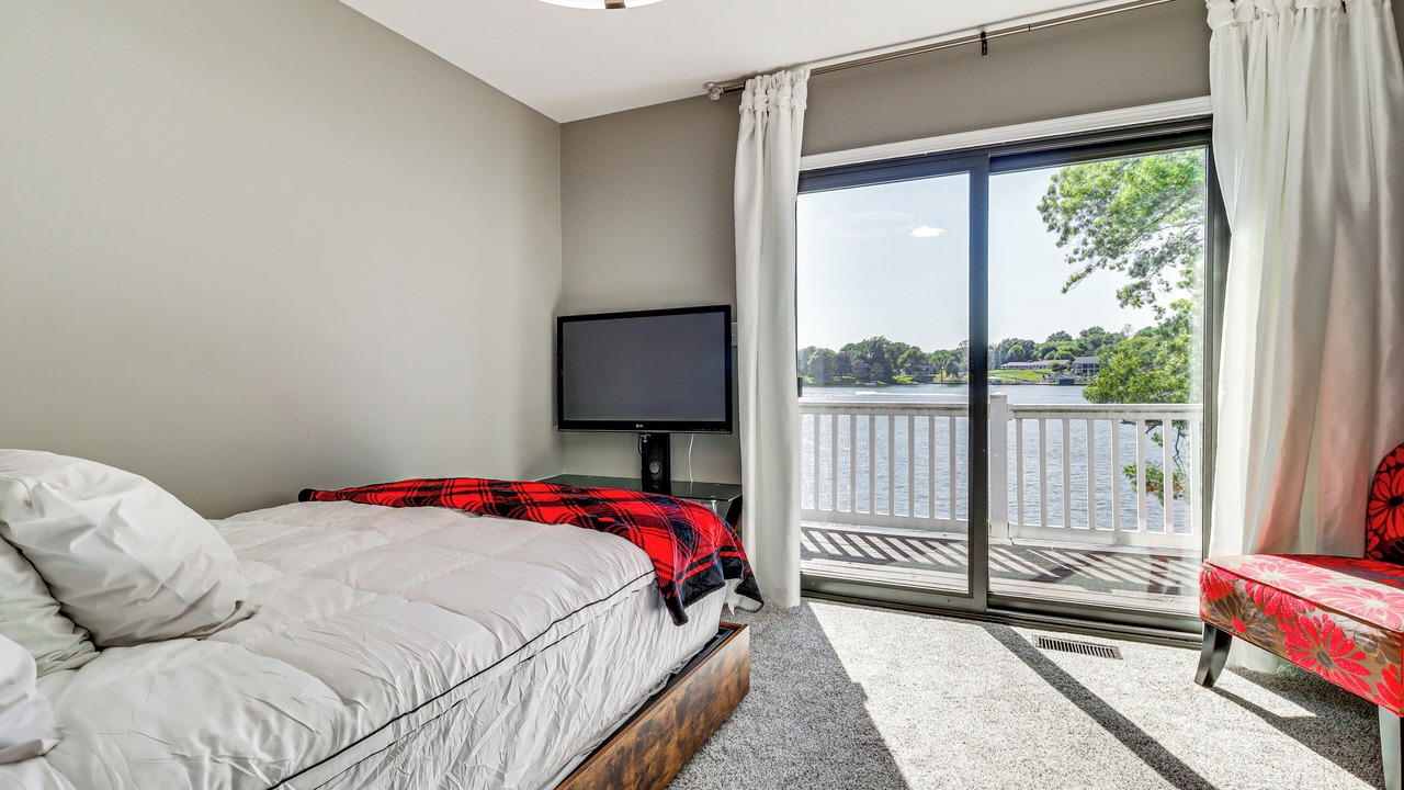 Photo of Bedroom in Belleville