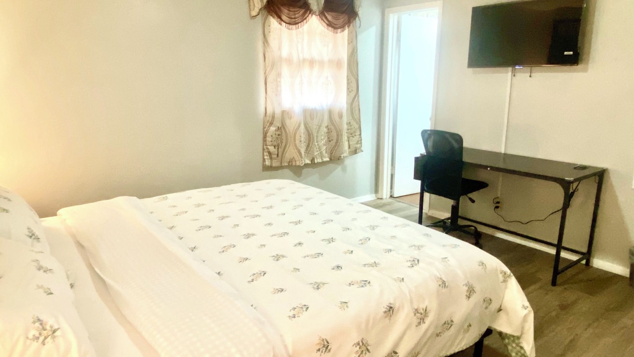 Photo of Bedroom in Milwaukee