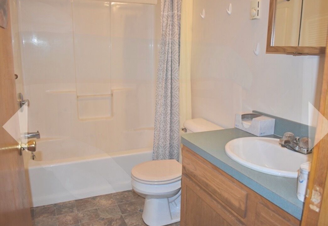 Photo of Bathroom in Curtis