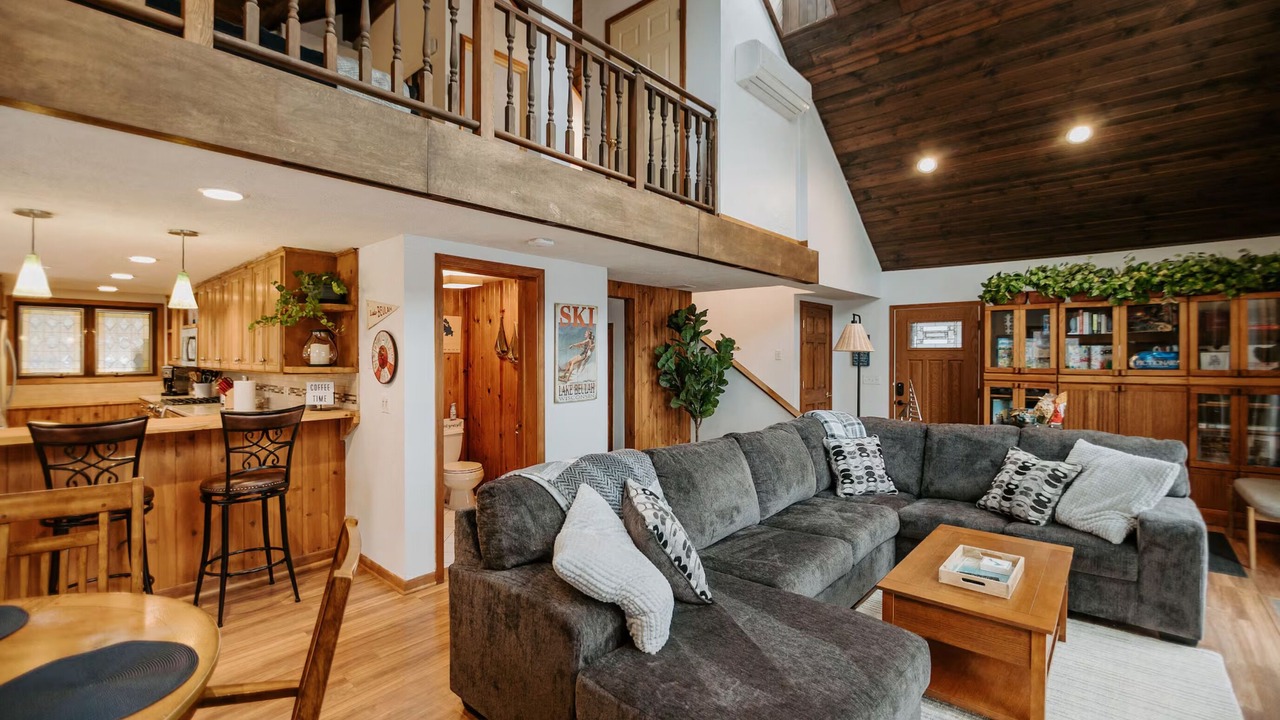 Photo of Livingroom in East Troy