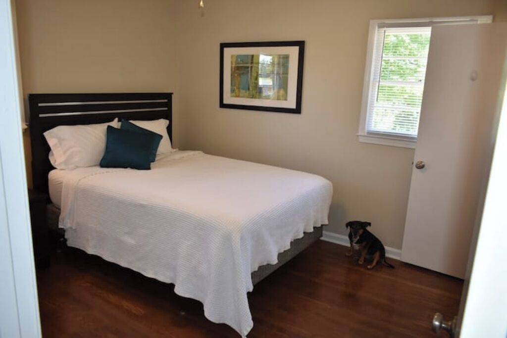 Photo of Bedroom in Woodland Hills