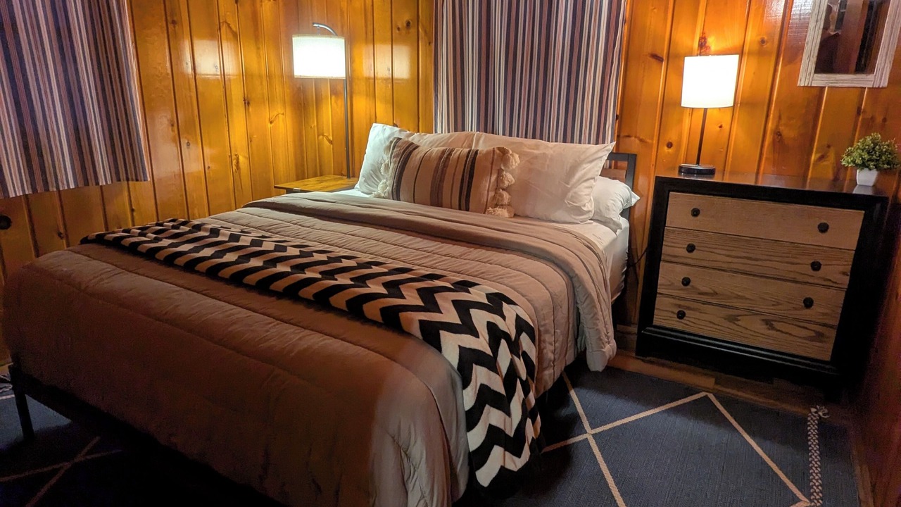 Photo of Bedroom in Prudenville