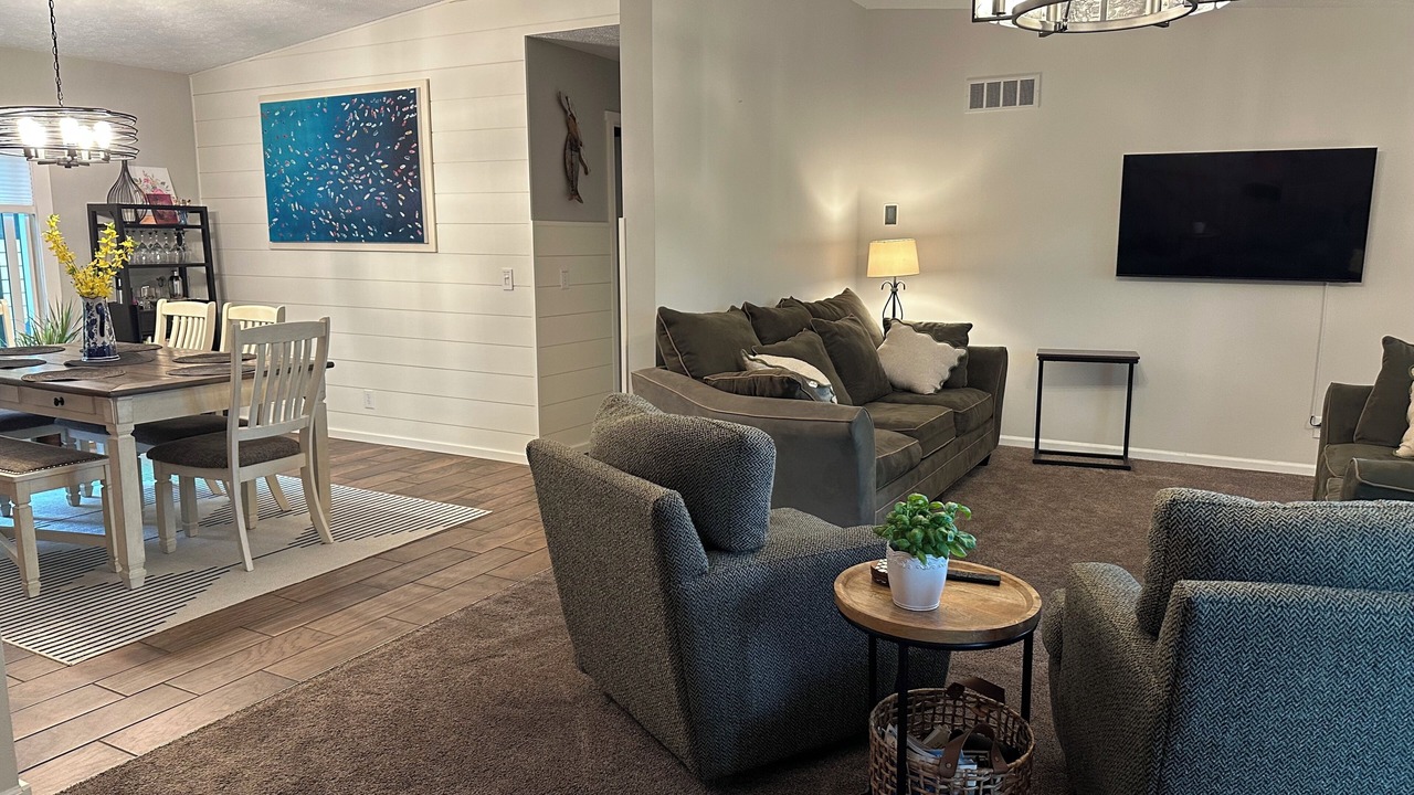 Photo of Livingroom in Boyne City