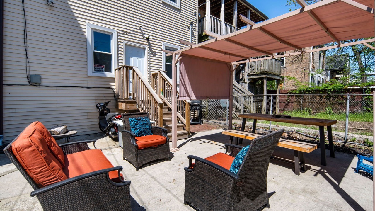 Photo of Outdoor in Woodlawn