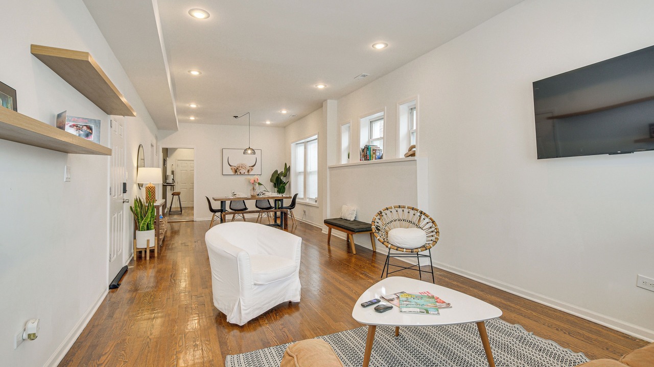 Photo of Livingroom in Greater Grand Crossing