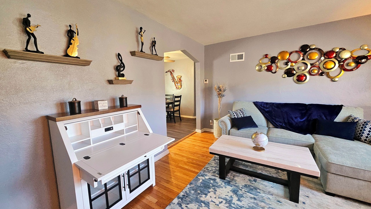 Photo of Livingroom in St. Louis
