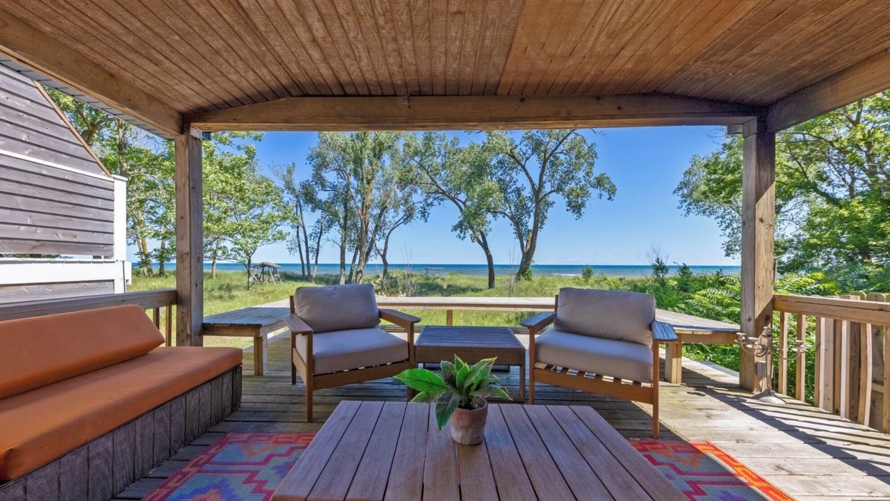 Photo of Patio Balcony in Miller Beach