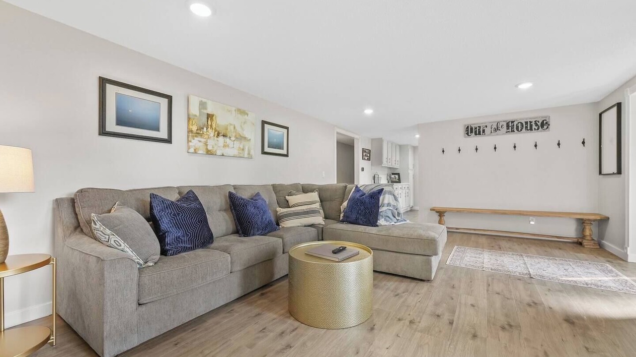 Photo of Livingroom in Cadillac