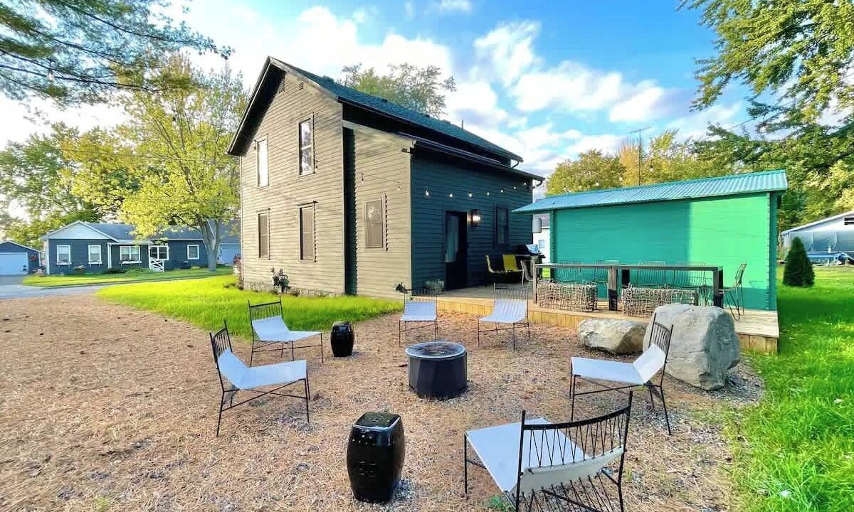 Photo of Outdoor in Three Oaks