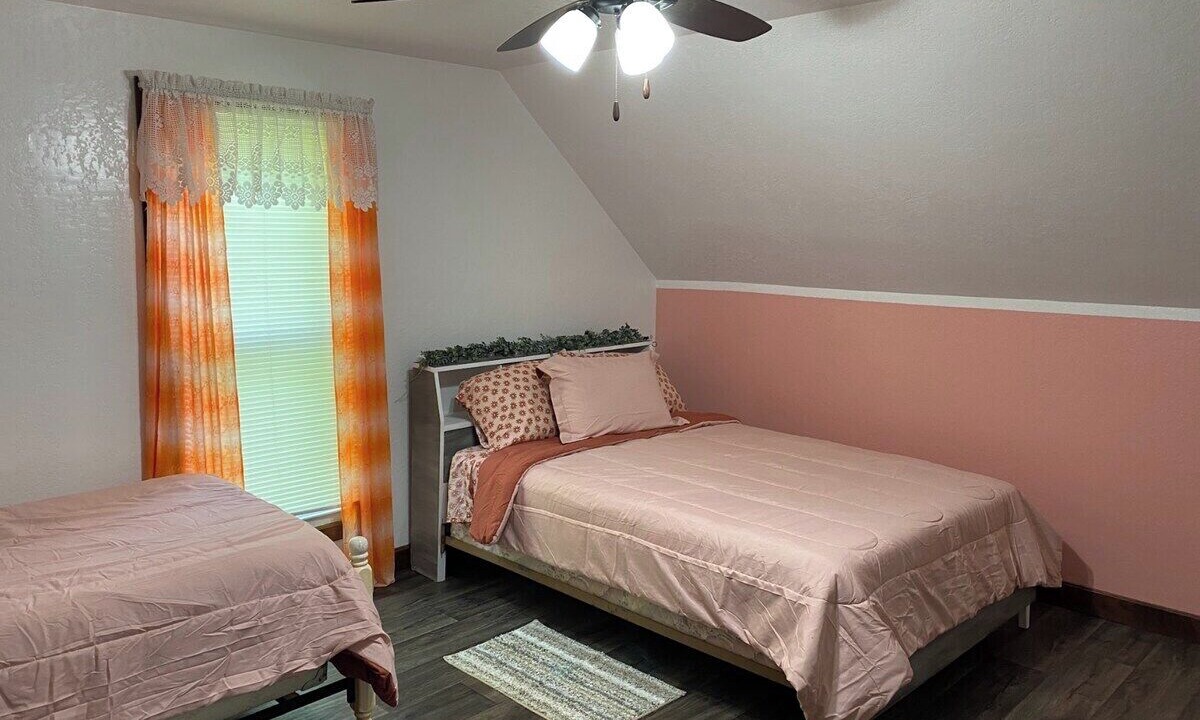 Photo of Bedroom in Flat Rock