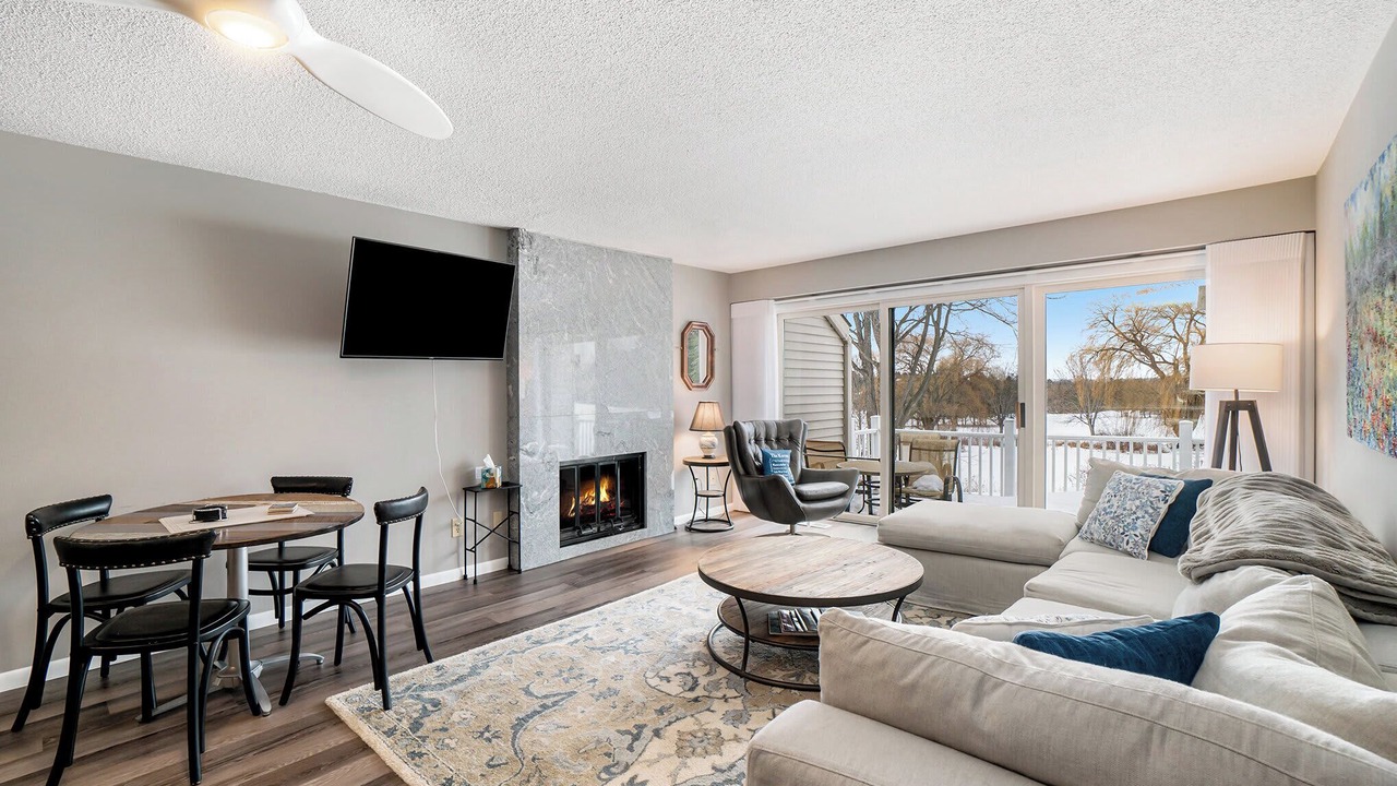 Photo of Livingroom in Acme