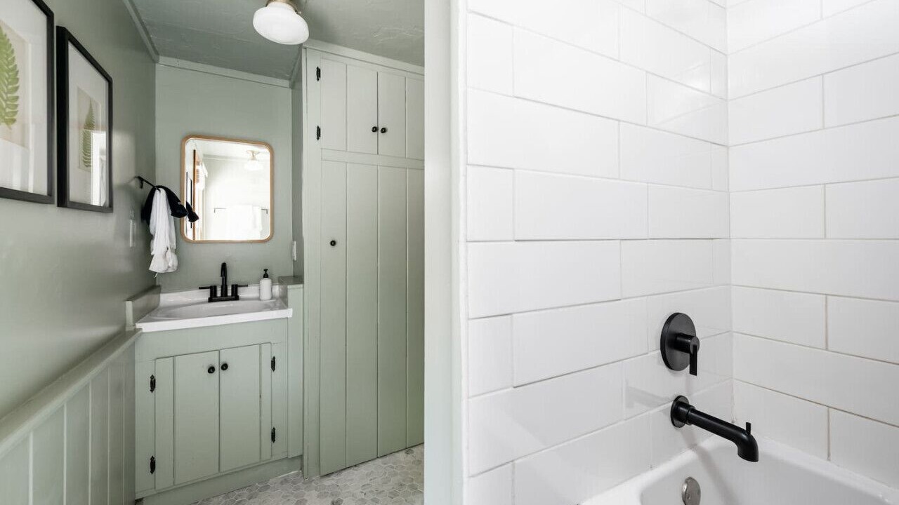 Photo of Bathroom in Cedar