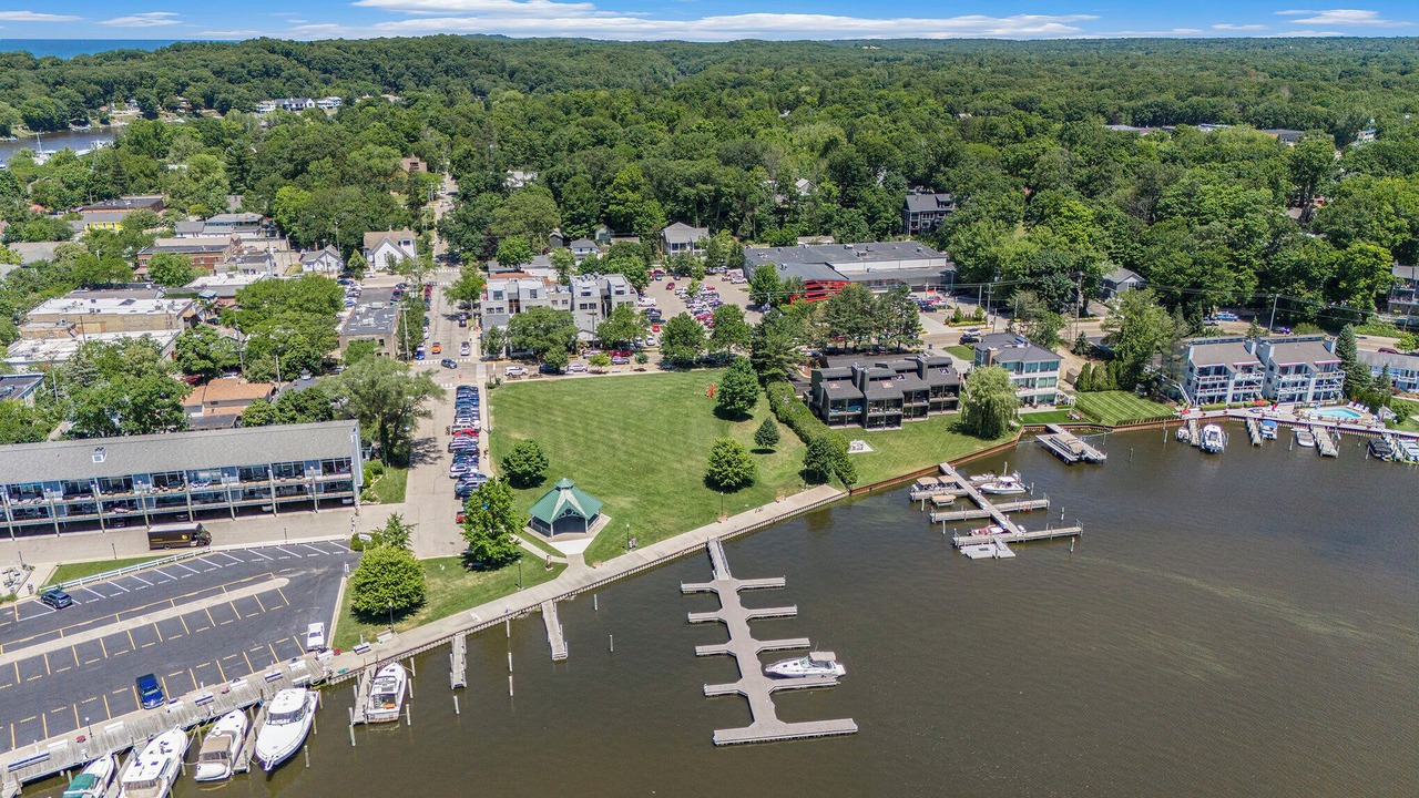 Photo of Others in Saugatuck