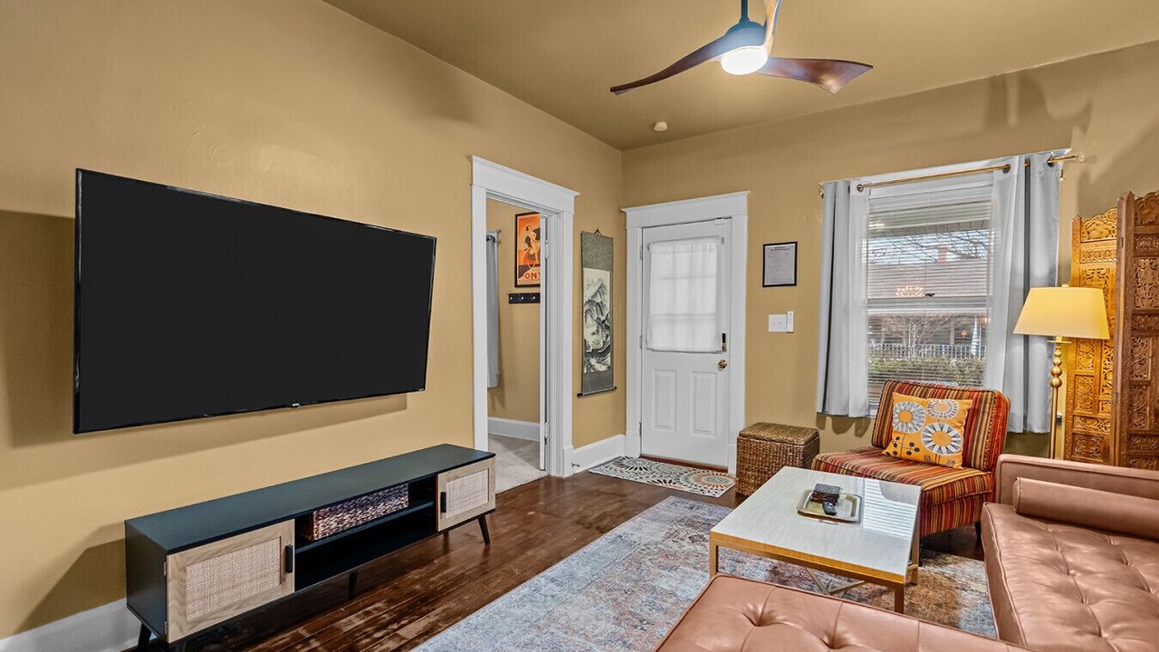 Photo of Bedroom in Walnut Street