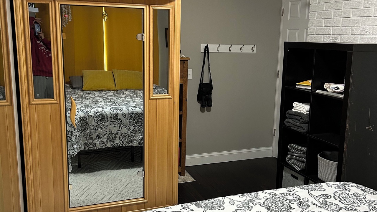 Photo of Bedroom in Maple Lake