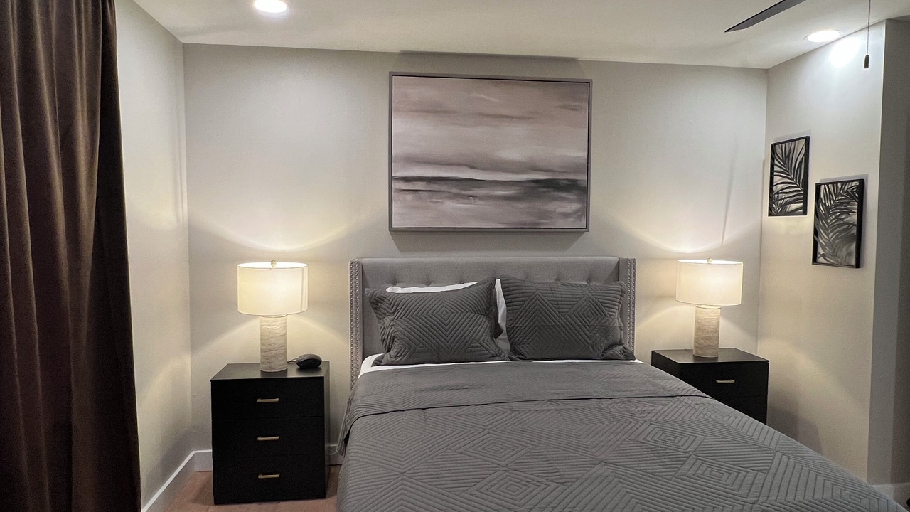 Photo of Bedroom in Midtown