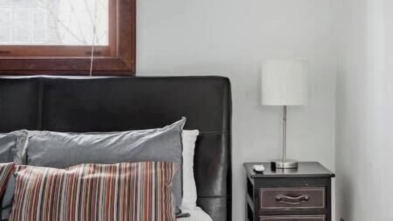 Photo of Bedroom in Wrigleyville