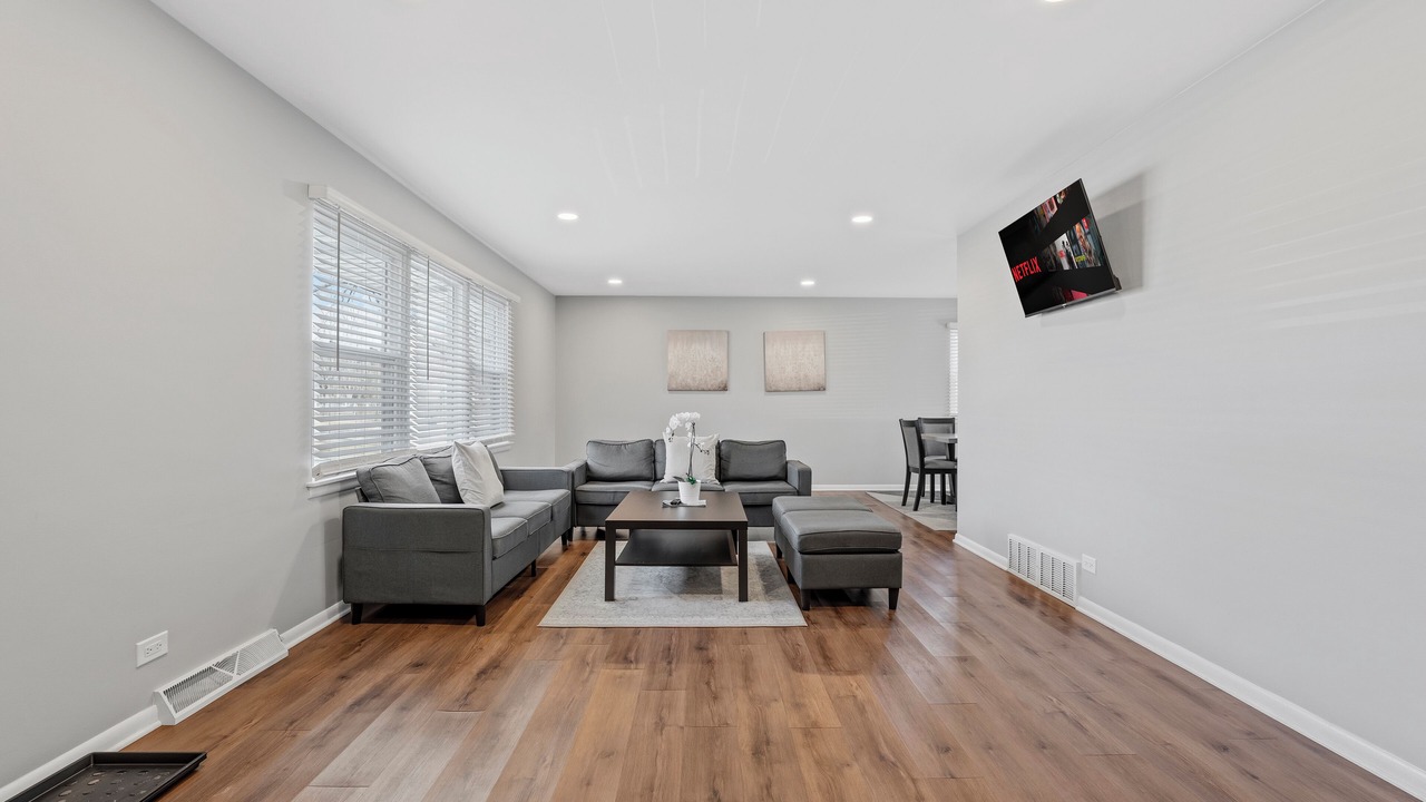 Photo of Livingroom in Naperville